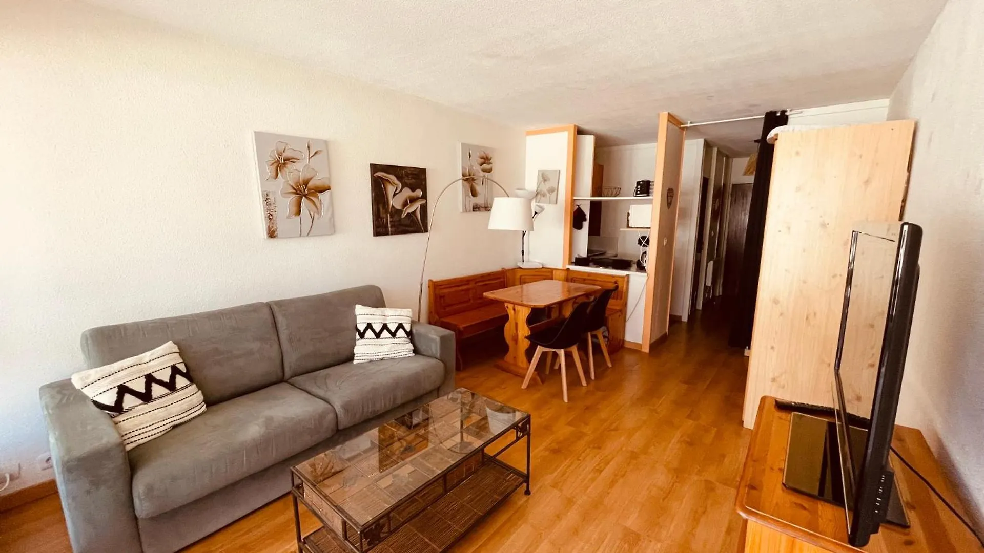 Appartement Valberg Spacieux Studio 4 Per A Deux Pas Du Centre Guillaumes Frankrijk